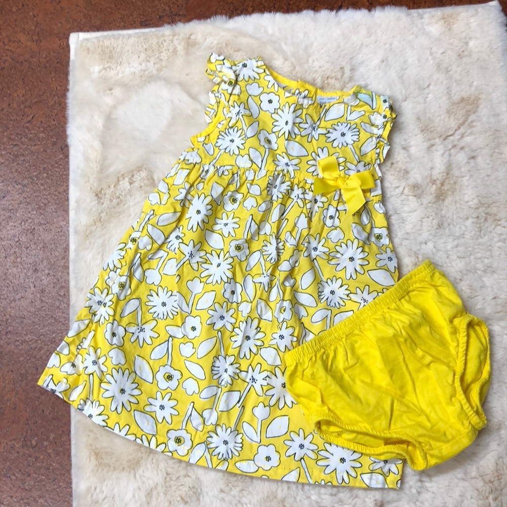 Just One You by Caters yellow print dress with yellow bloomer’s size 12 months